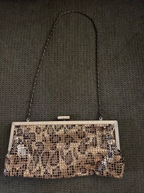 Vintage Style & Co. Bronze and Black Sequin Frame Wristlet